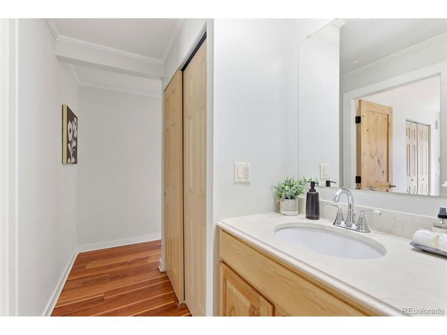 2 Adams St 105, Denver, CO 80206