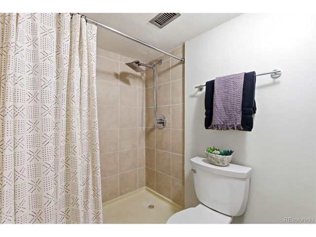 2 Adams St 105, Denver, CO 80206