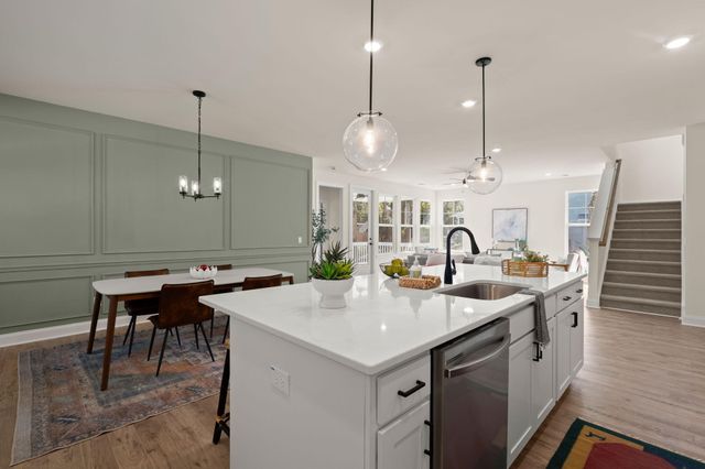 5706 Barbary Coast Road, Hollywood, SC 29449