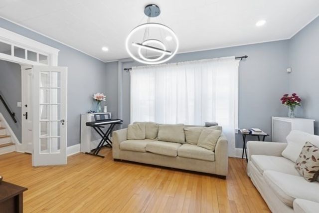 64 Park Terrace Rd, Worcester, MA 01604