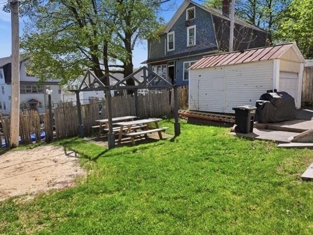 64 Park Terrace Rd, Worcester, MA 01604