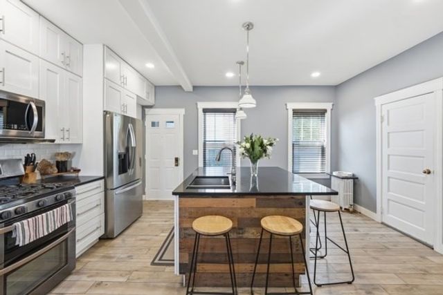 64 Park Terrace Rd, Worcester, MA 01604