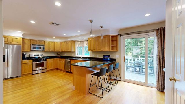 233 Haverhill St, North Reading, MA 01864