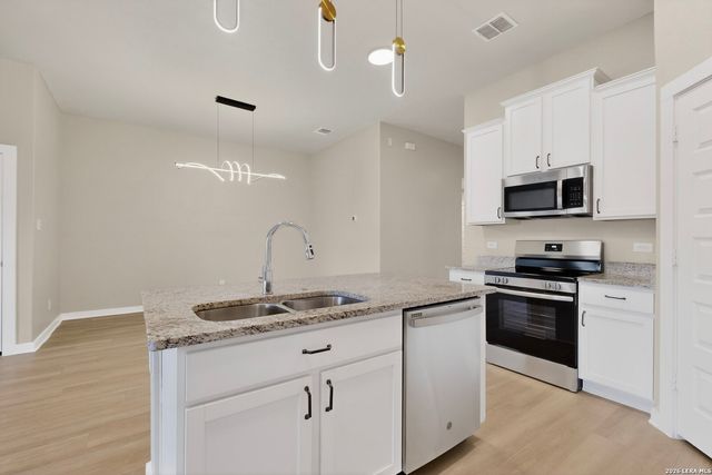 7619 TOLEDO BND, San Antonio, TX 78252