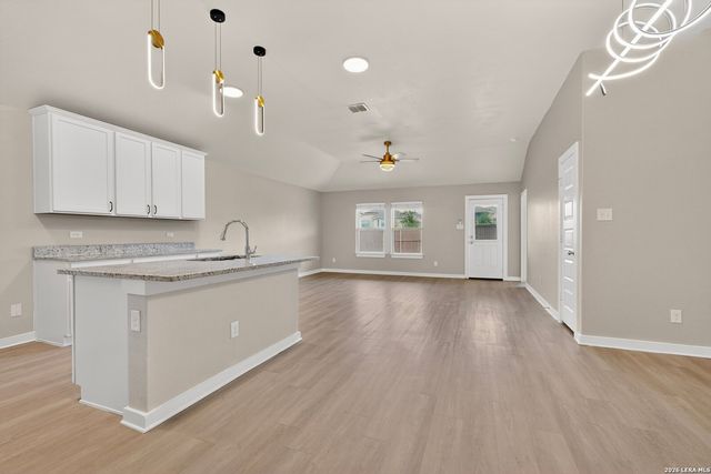 7619 TOLEDO BND, San Antonio, TX 78252