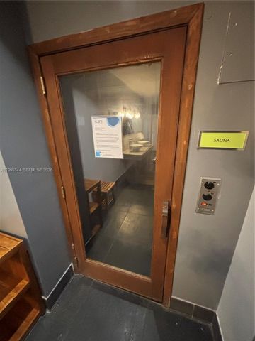 133 NE 2nd Ave 2112, Miami, FL 33132