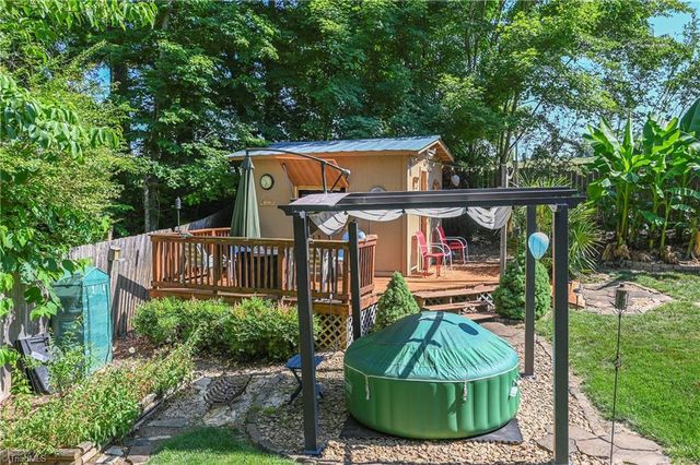 199 Hallander Drive, Mocksville, NC 27028