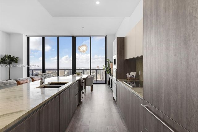 801 S Miami Ave 5804, Miami, FL 33130