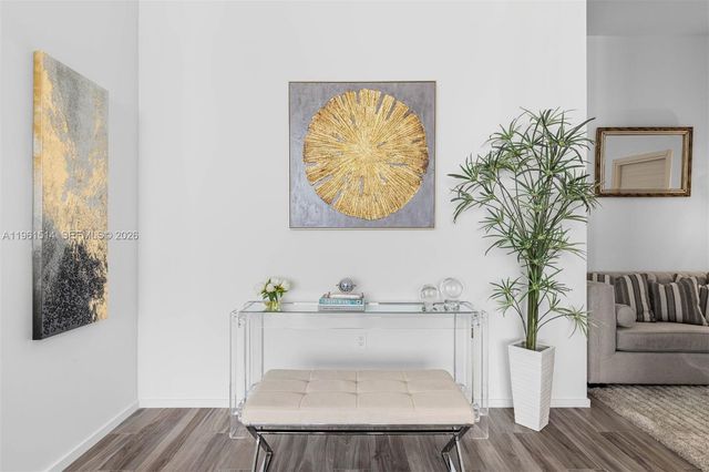 801 S Miami Ave 5804, Miami, FL 33130