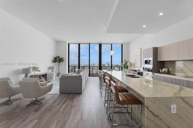 801 S Miami Ave 5804, Miami, FL 33130