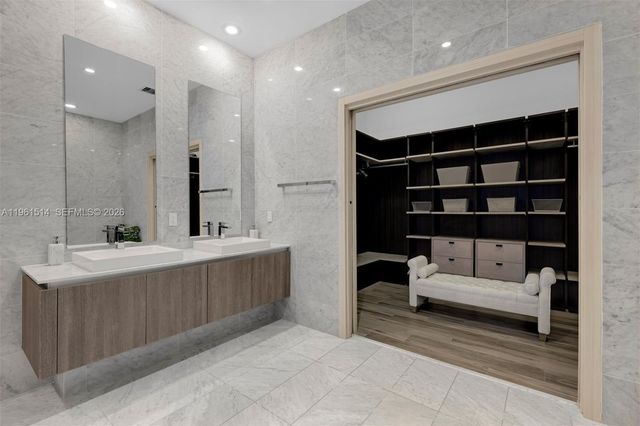 801 S Miami Ave 5804, Miami, FL 33130