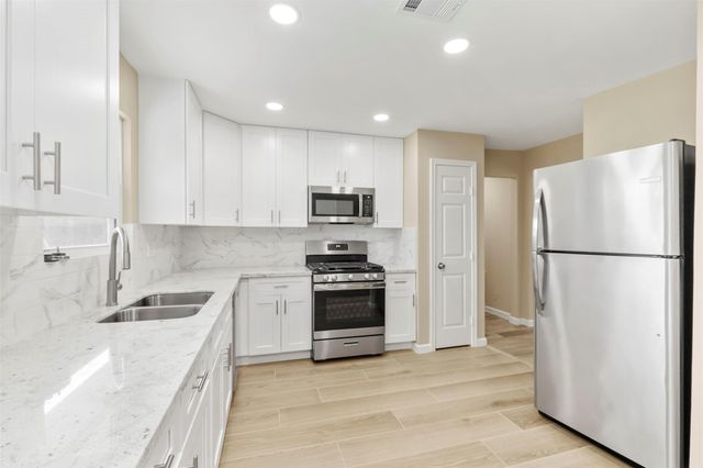 10615 Clematis Lane, Houston, TX 77035