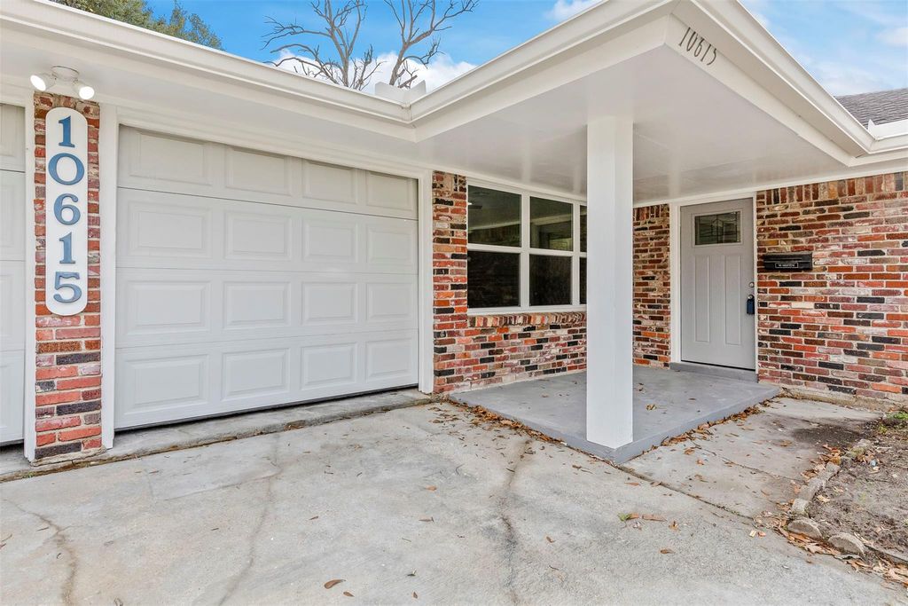 10615 Clematis Lane, Houston, TX 77035