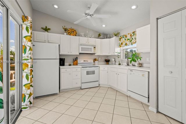 112 Caribe Court, Greenacres, FL 33413