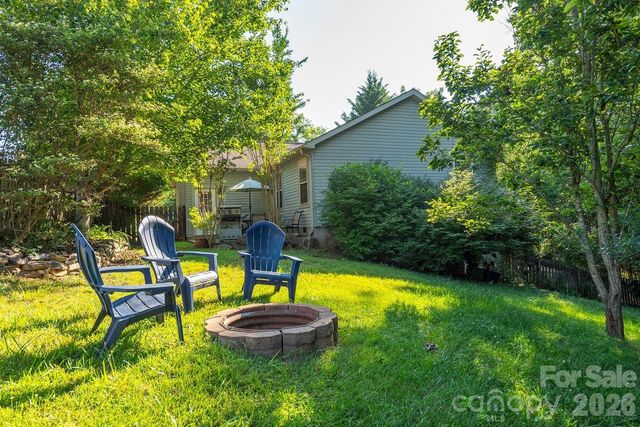 43 Flynn Branch Road, Asheville, NC 28804
