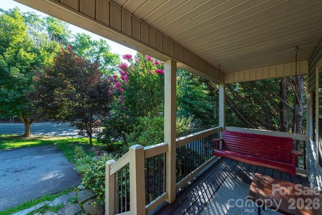 43 Flynn Branch Road, Asheville, NC 28804