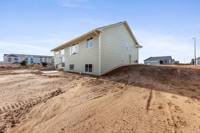 10959 W Sondra Ct, Maize, KS 67101