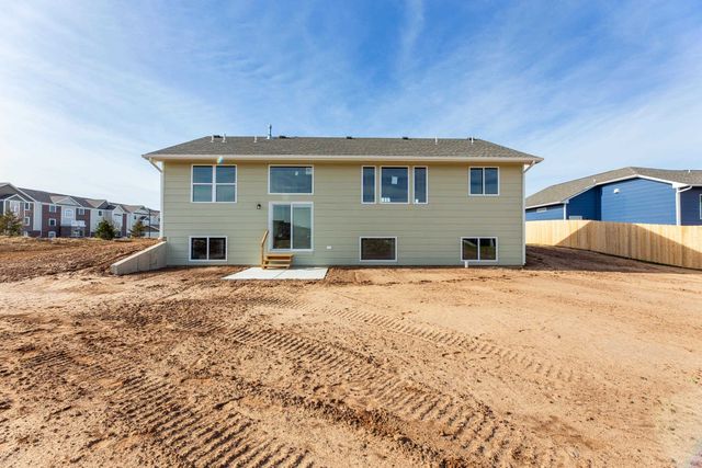 10959 W Sondra Ct, Maize, KS 67101