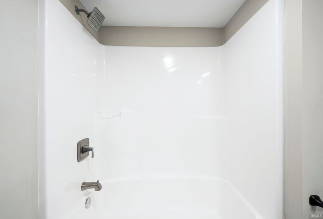 13313 Illinois Street, Grabill, IN 46741