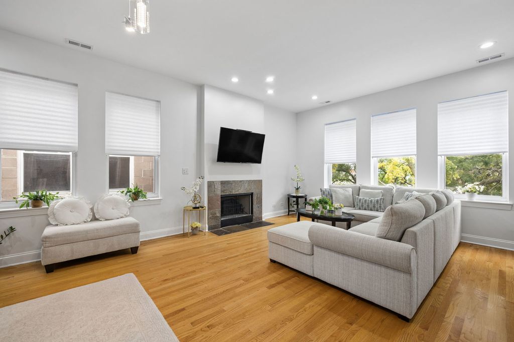 2134 N Natchez Avenue 3N, Chicago, IL 60707 — photo 2