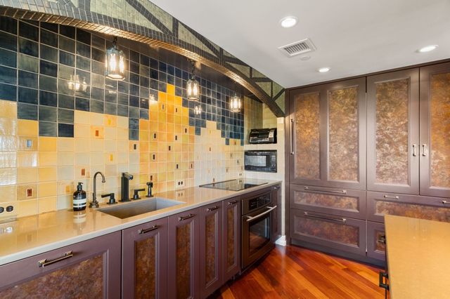 10 Bowdoin St 411, Boston, MA 02114