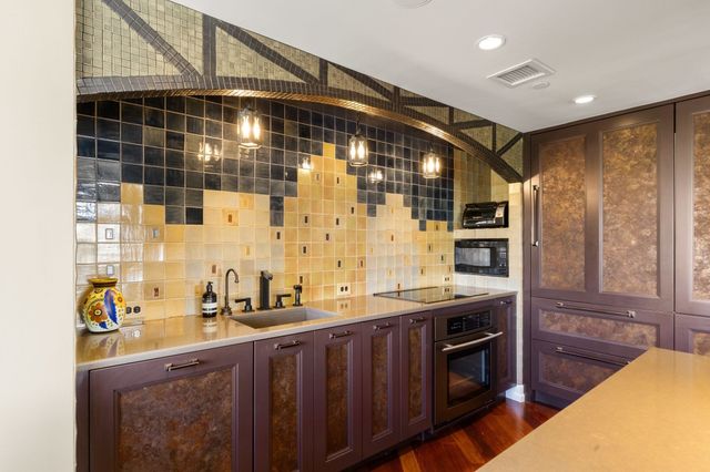 10 Bowdoin St 411, Boston, MA 02114