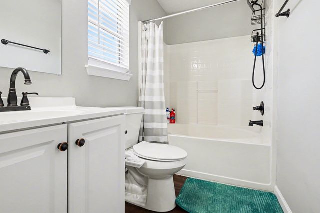 7 Diamond Hill Court, Greer, SC 29651