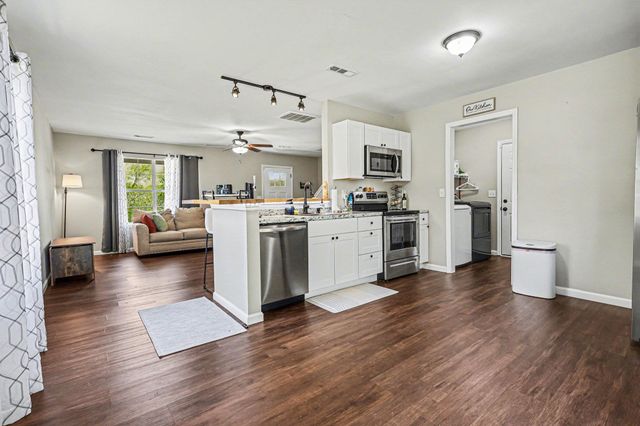 7 Diamond Hill Court, Greer, SC 29651