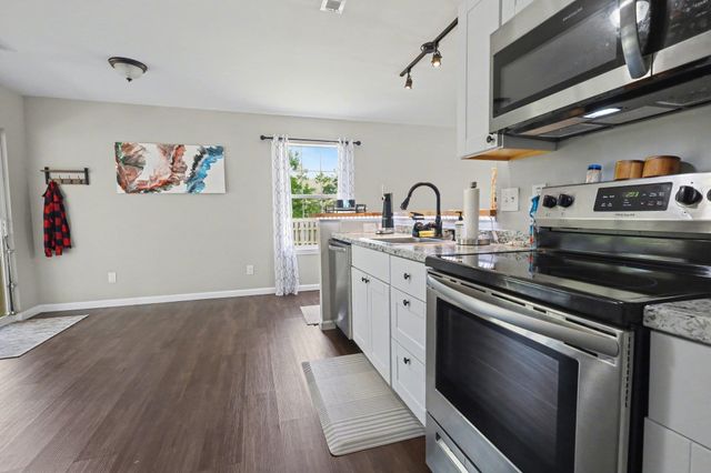 7 Diamond Hill Court, Greer, SC 29651