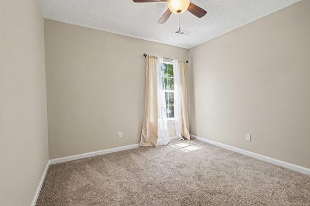 7 Diamond Hill Court, Greer, SC 29651