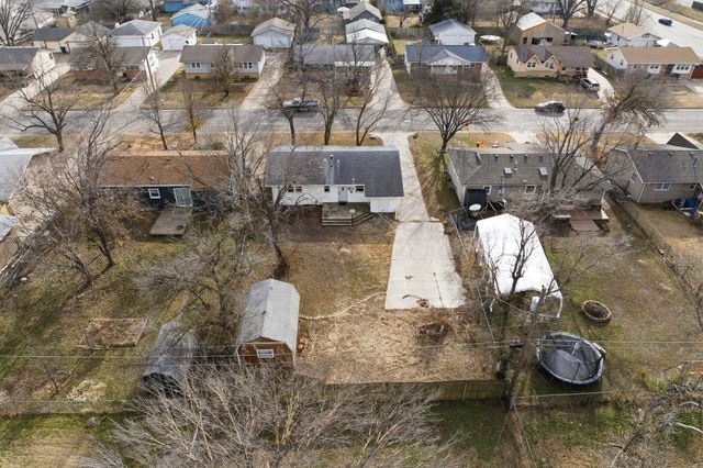 2410 W 29th St S, Wichita, KS 67217