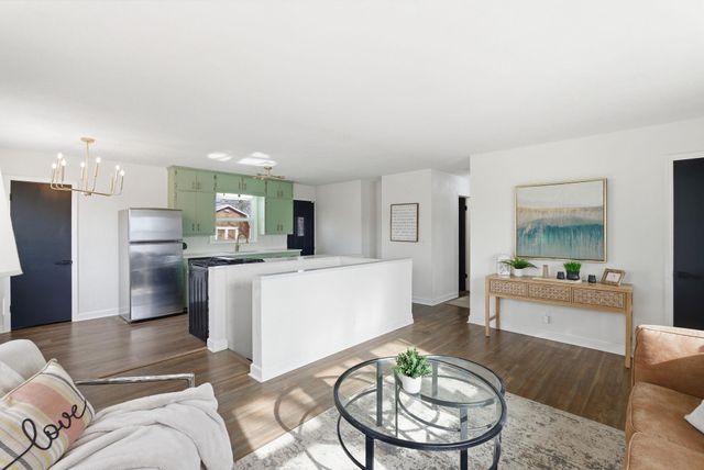 2410 W 29th St S, Wichita, KS 67217