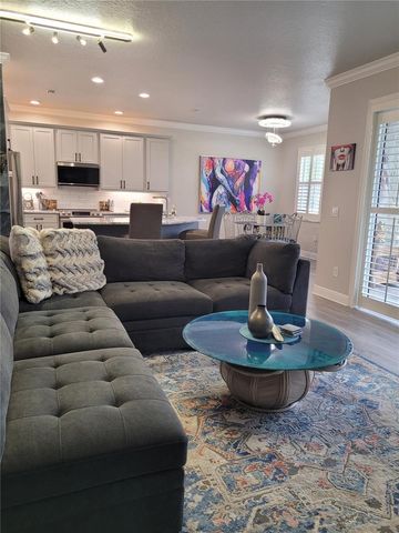 21205 CALLE ROSA DR 10, Land O Lakes, FL 34637