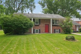 205 Old Sugar Creek Road, Fenton, MO 63026