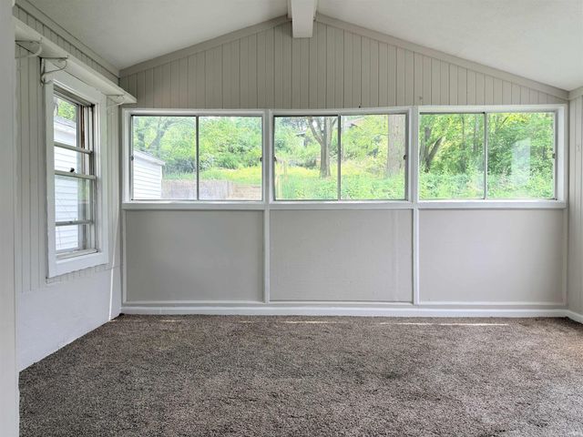 1002 Amhurst Avenue, South Bend, IN 46614
