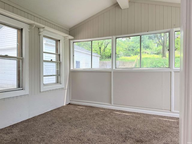 1002 Amhurst Avenue, South Bend, IN 46614