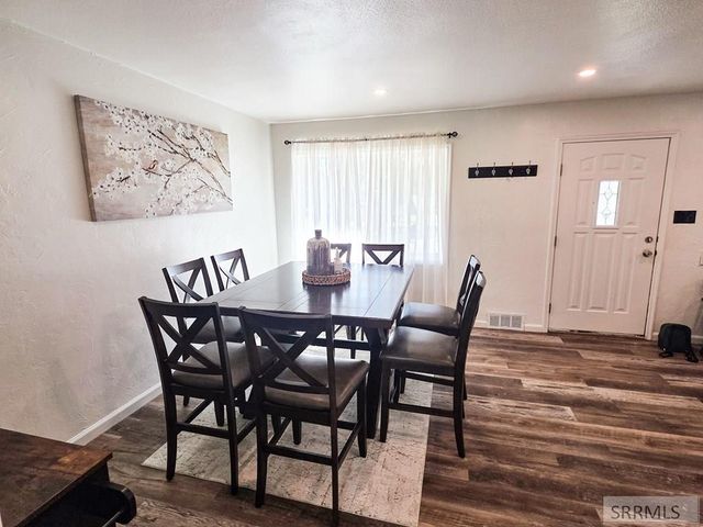 1098 June Avenue, Idaho Falls, ID 83404