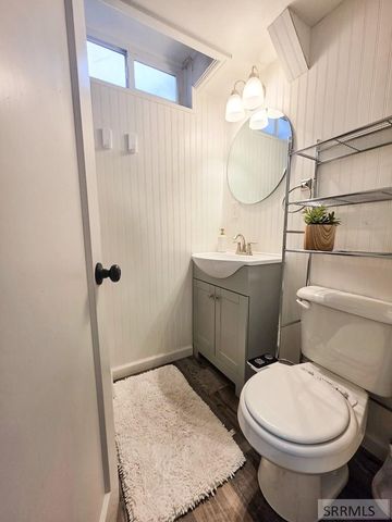 1098 June Avenue, Idaho Falls, ID 83404