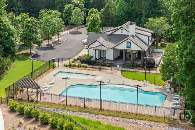 555 Red Bluff Drive, Athens, GA 30607