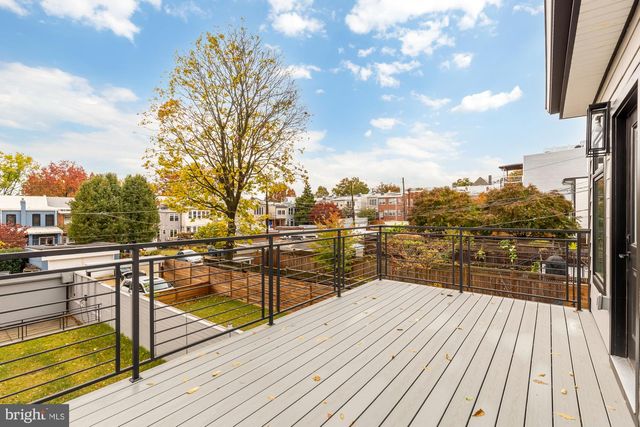 1406 BUCHANAN ST NW, Washington, DC 20011