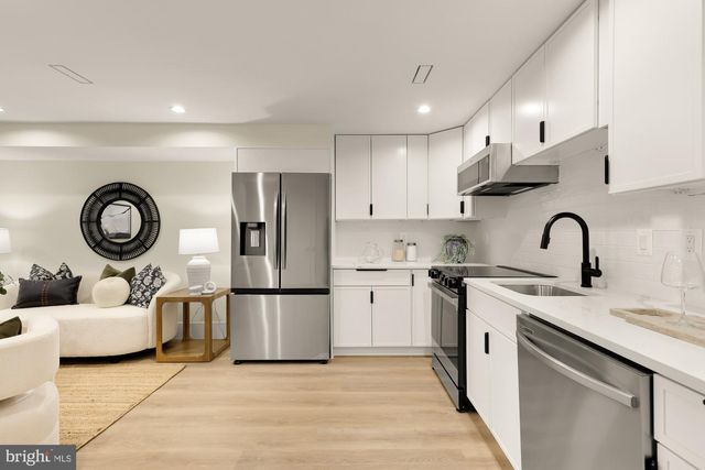 1406 BUCHANAN ST NW, Washington, DC 20011