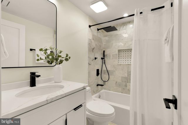 1406 BUCHANAN ST NW, Washington, DC 20011