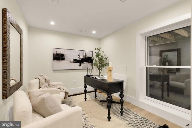 1406 BUCHANAN ST NW, Washington, DC 20011