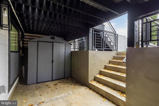 1406 BUCHANAN ST NW, Washington, DC 20011