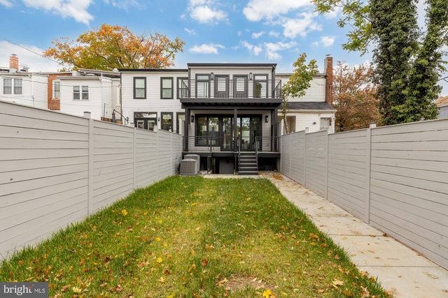 1406 BUCHANAN ST NW, Washington, DC 20011