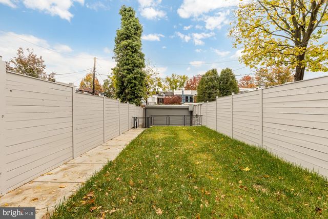 1406 BUCHANAN ST NW, Washington, DC 20011