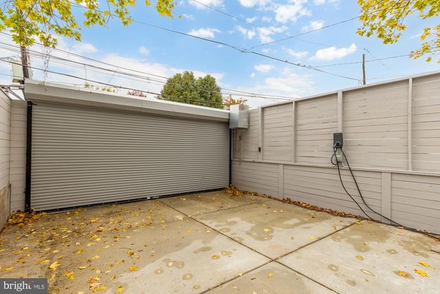 1406 BUCHANAN ST NW, Washington, DC 20011