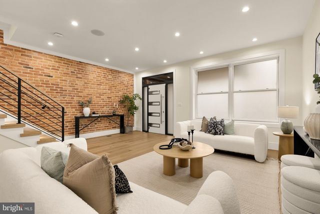 1406 BUCHANAN ST NW, Washington, DC 20011