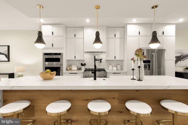 1406 BUCHANAN ST NW, Washington, DC 20011