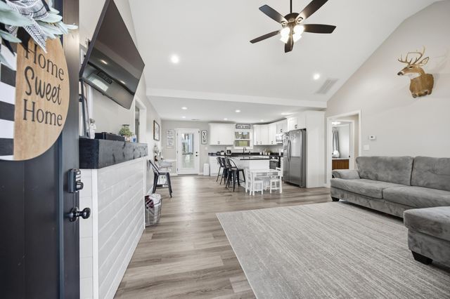 309 Pinehurst Way, Harrodsburg, KY 40330